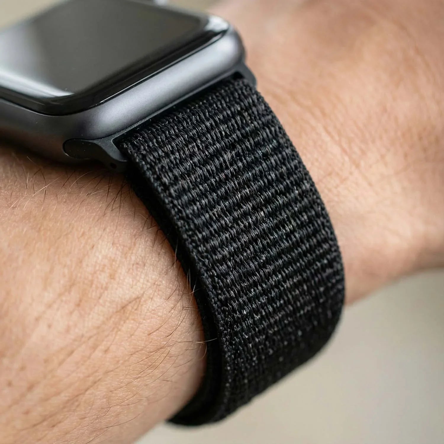 Apple Watch Armband Flyne – gewebt – Nylon – Schwarz
