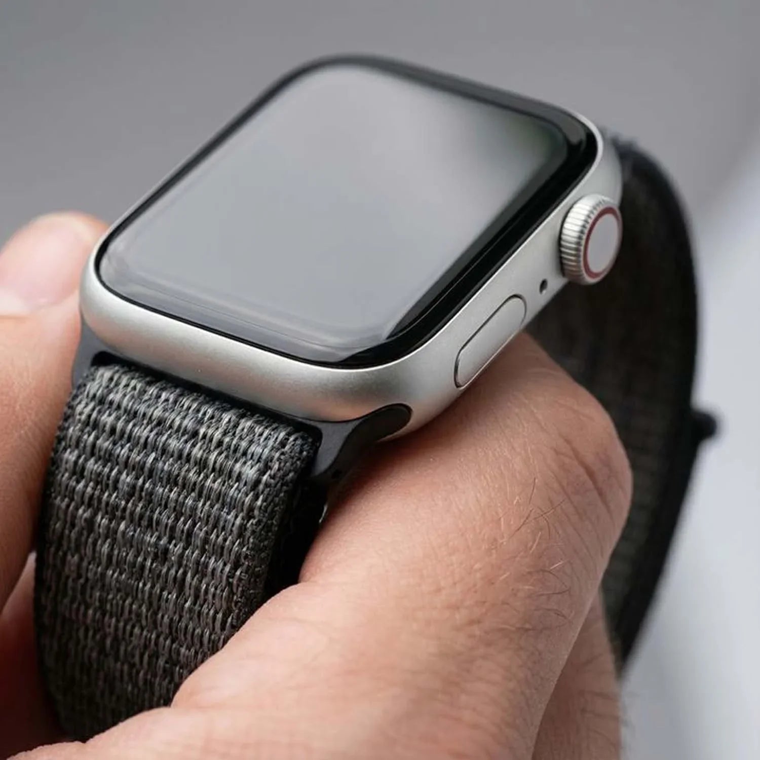 Apple Watch Armband Osvo - gewebt - Nylon - Stormgrau