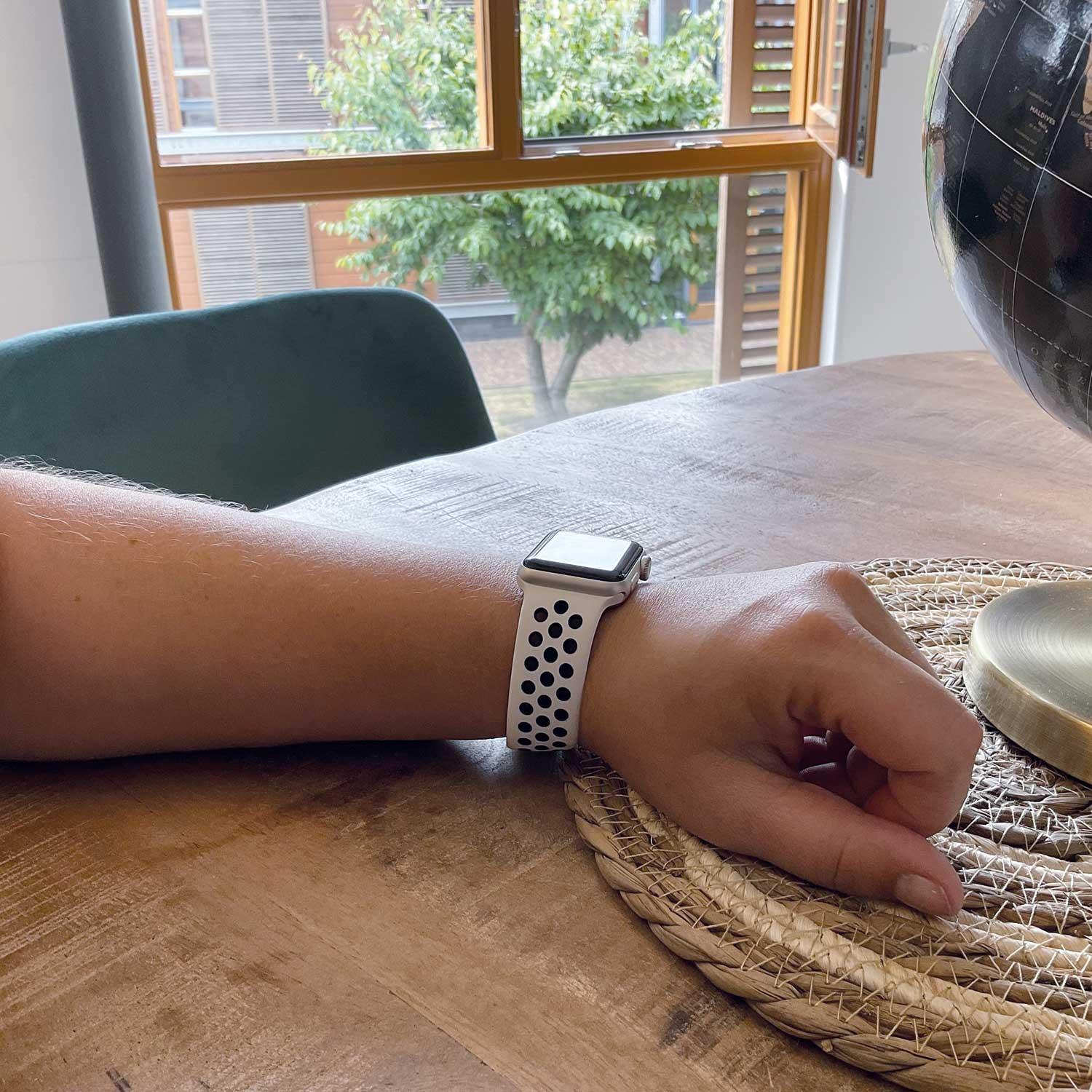 Apple Watch Armband Stryde - doppelt - Silikon - Antikweiß Schwarz