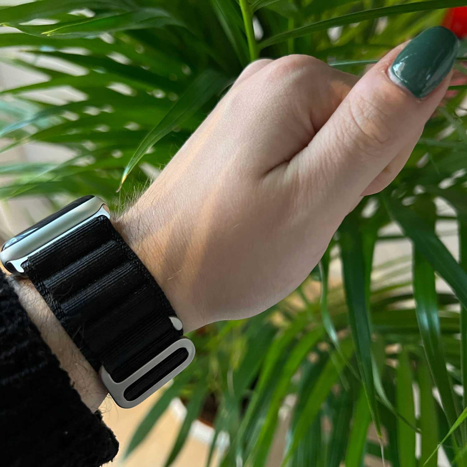 Apple Watch Armband Alpine - Nylon - Schwarz