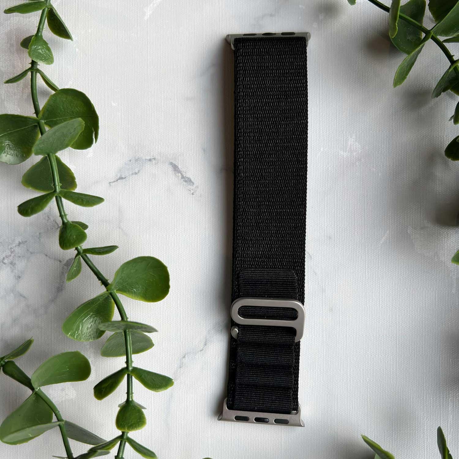 Apple Watch Armband Alpine - Nylon - Schwarz