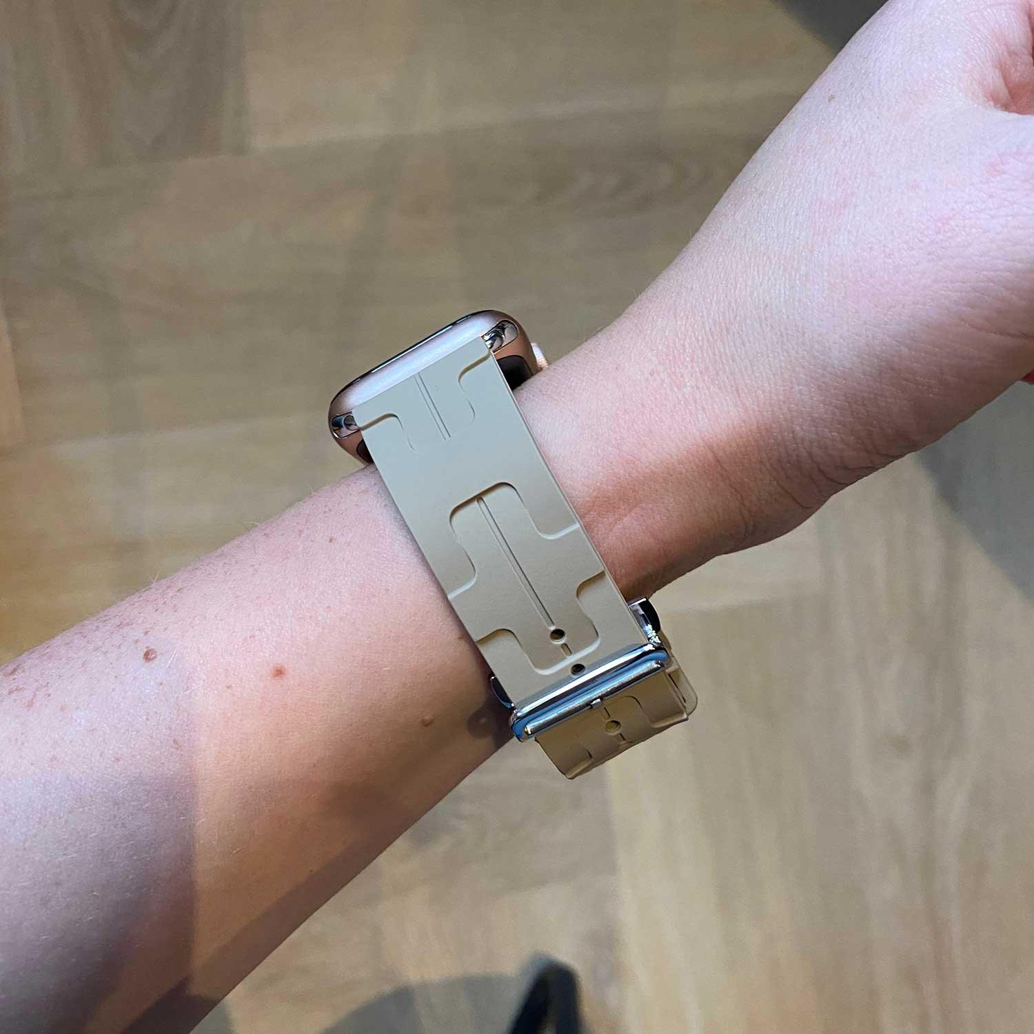 Apple Watch Armband Kilim – Silikon – Walnuss