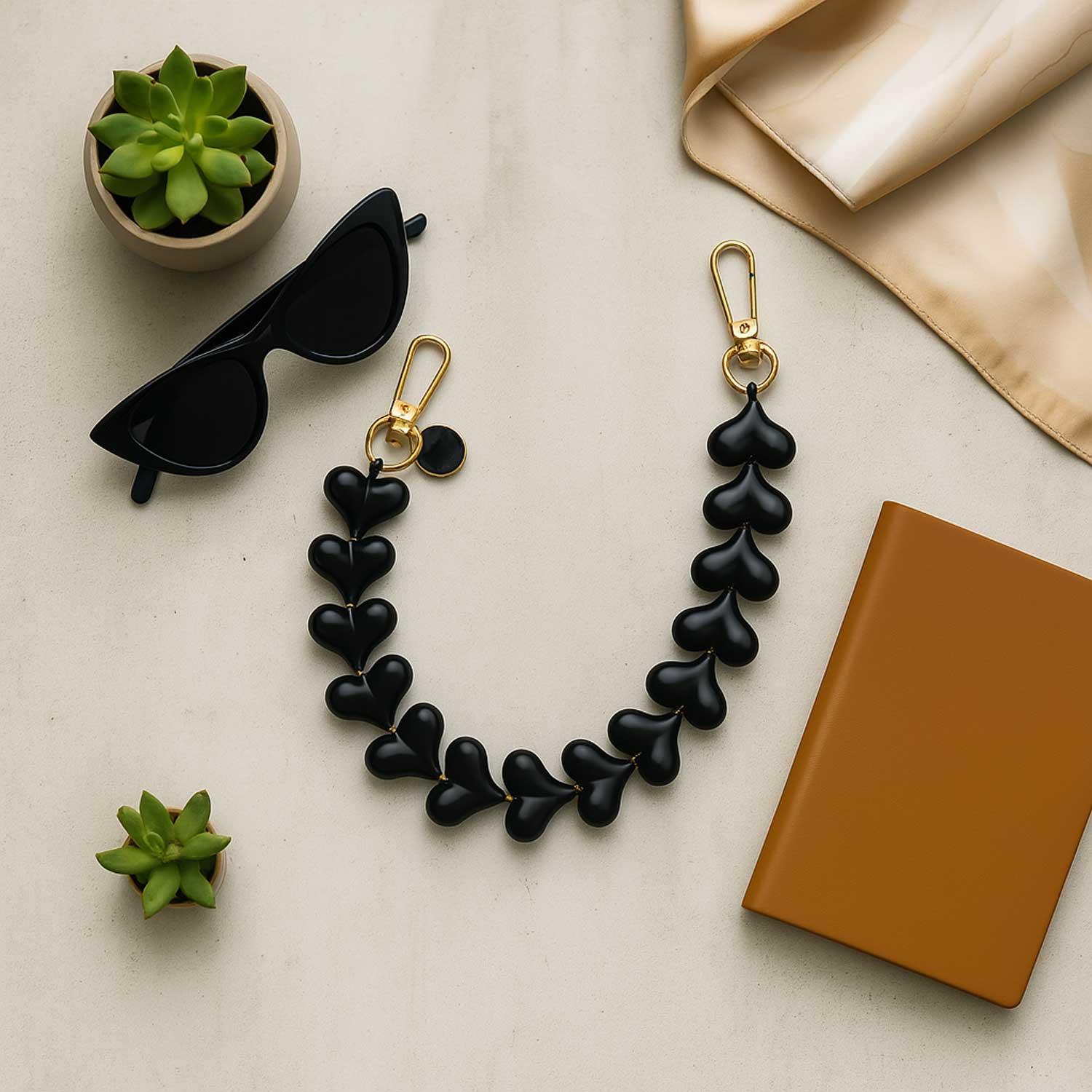 Handykette Heart - einfarbig schwarz - Gold
