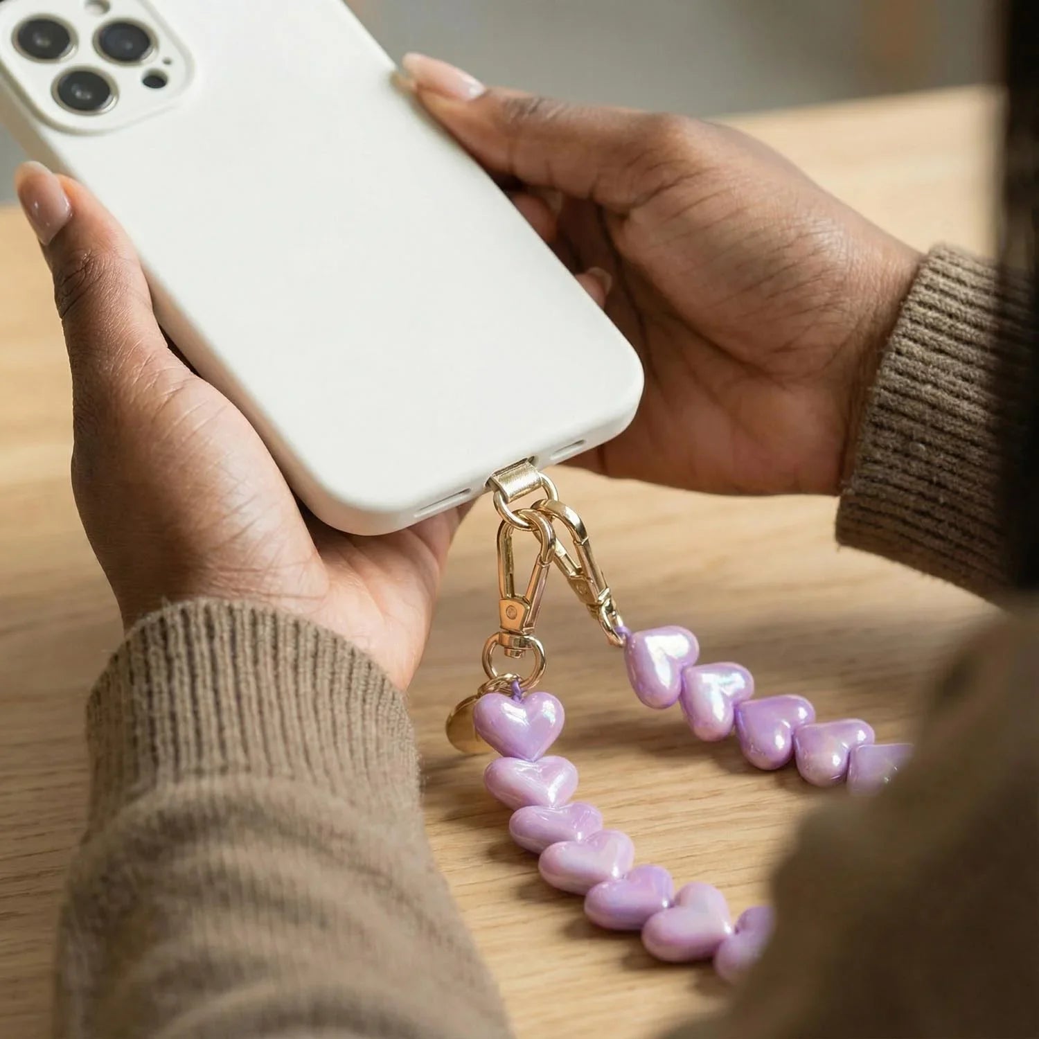 Telefonkette Heart – Lila – Gold