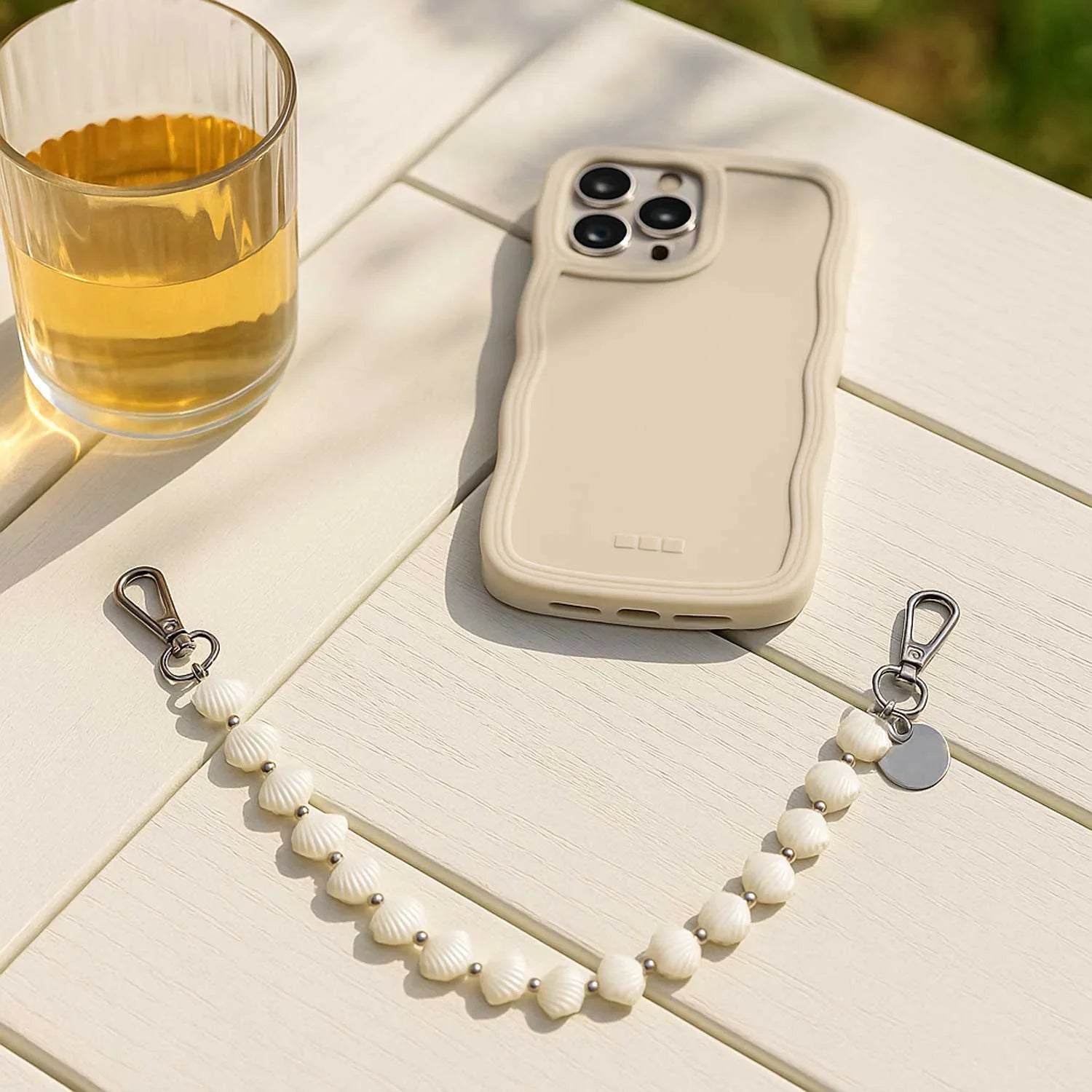 Handykette Shell – weiß – silber