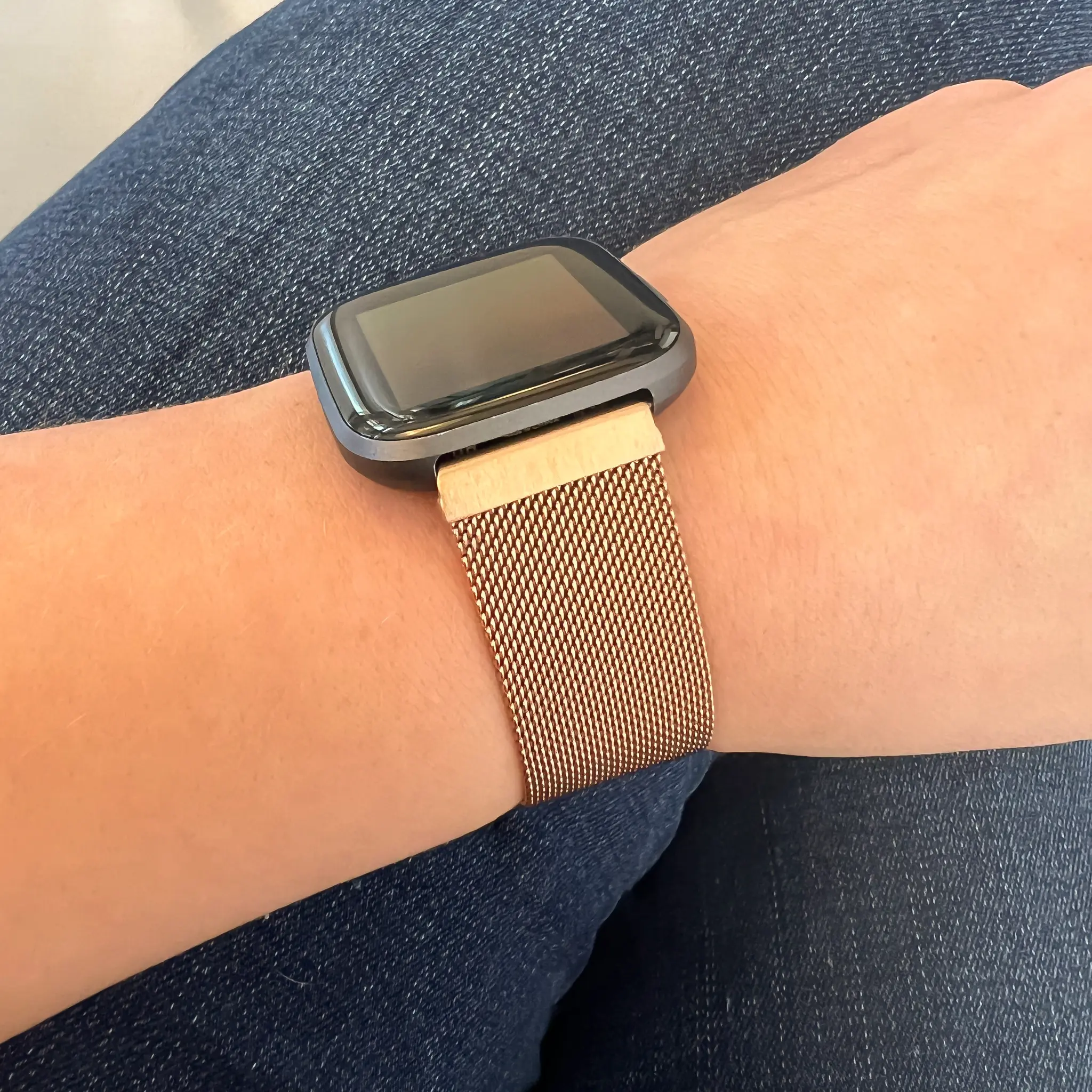 Fitbit versa armband hot sale rose gold