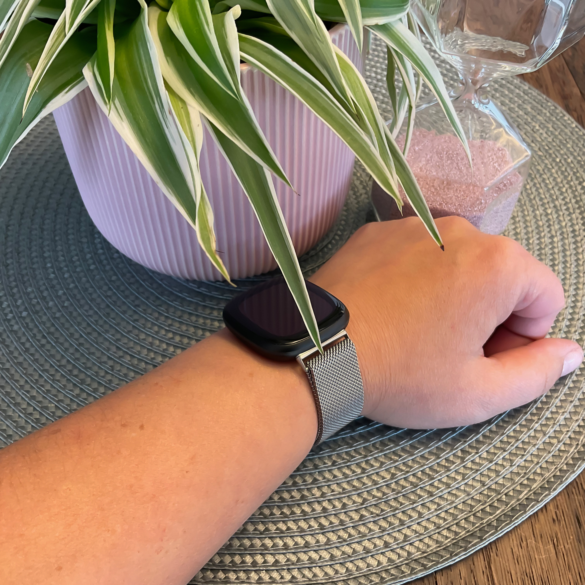 Fitbit Versa 3 / Sense Milanaise Armband - silber