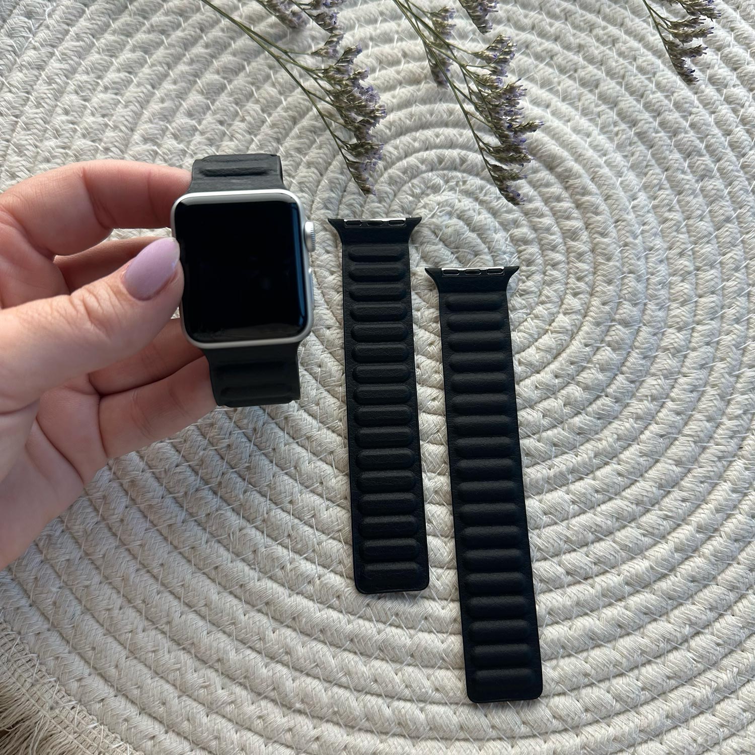 Apple Watch Solo Loop Lederarmband - schwarz