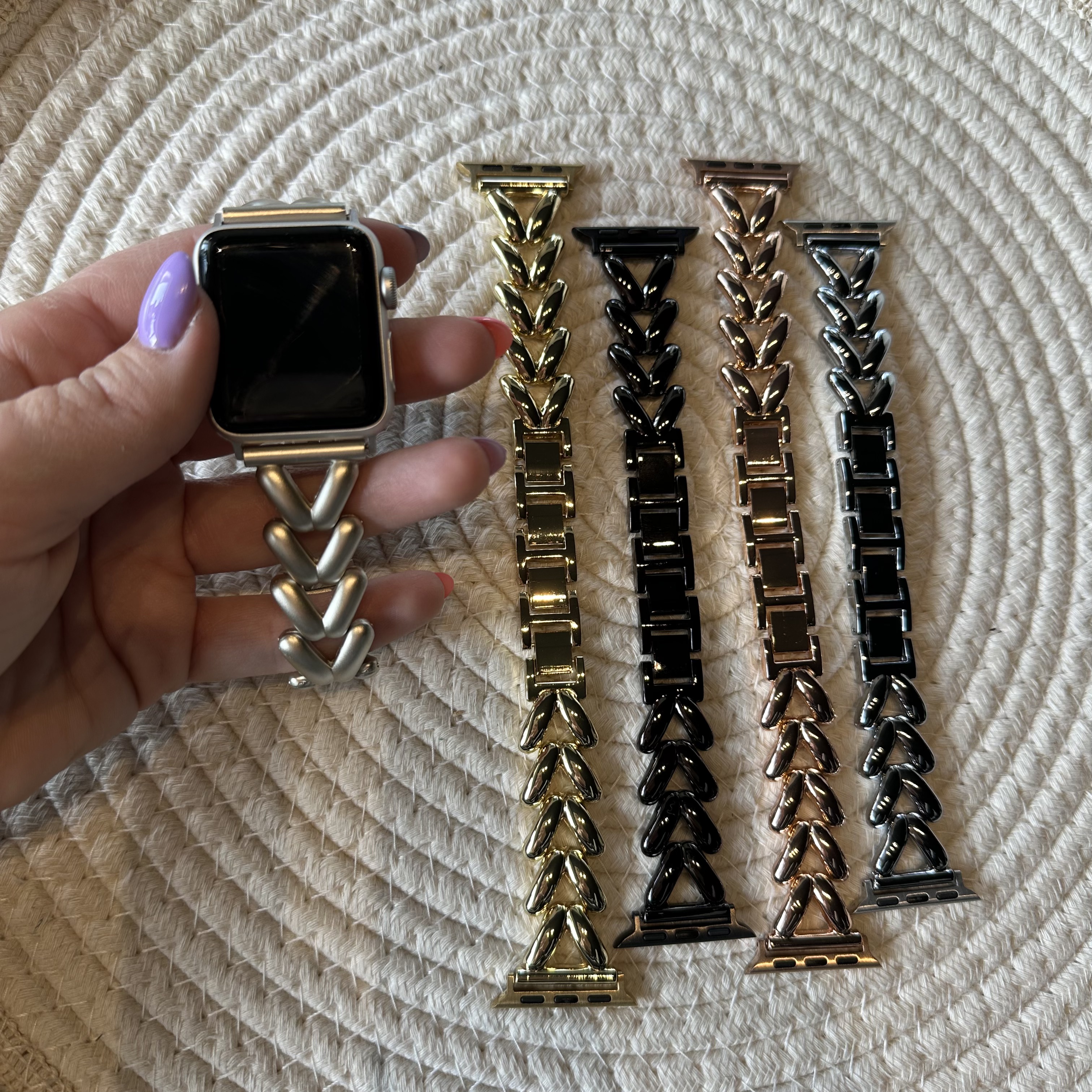 Apple Watch Herz-Stahlgliederarmband – Lisa Schwarz