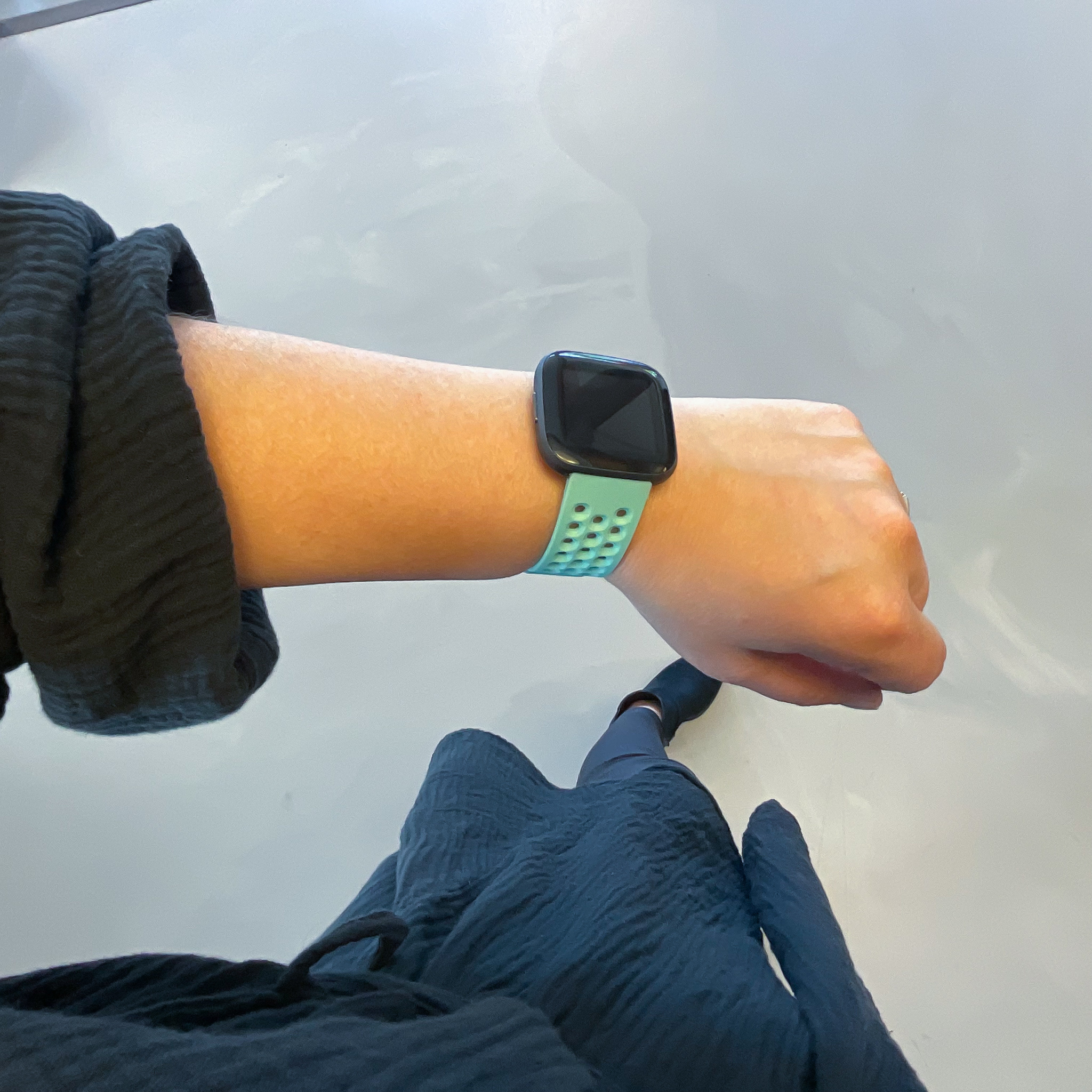 Fitbit Versa sport point Armband - hellblau