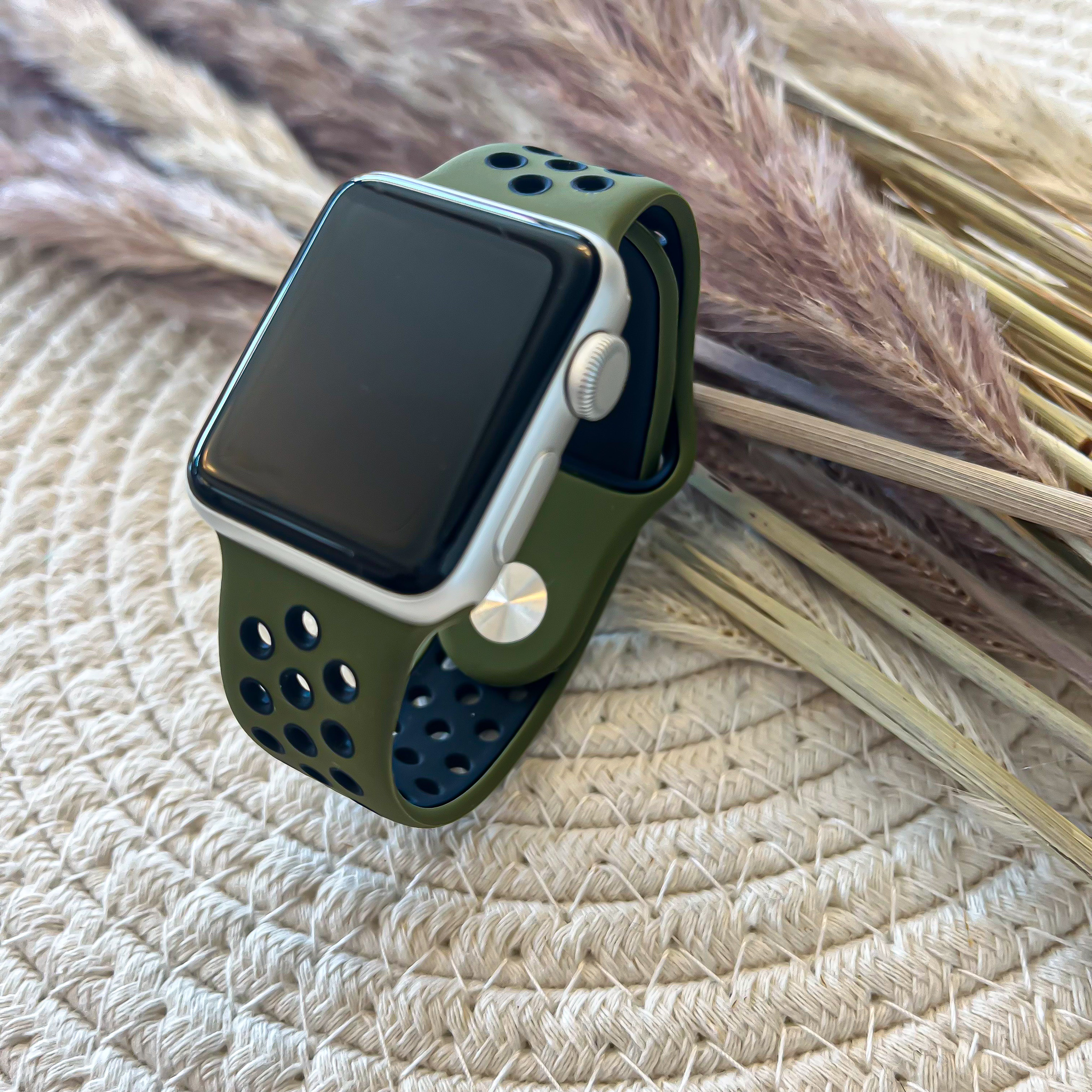 Apple Watch Doppel Sportarmband - oliv schwarz