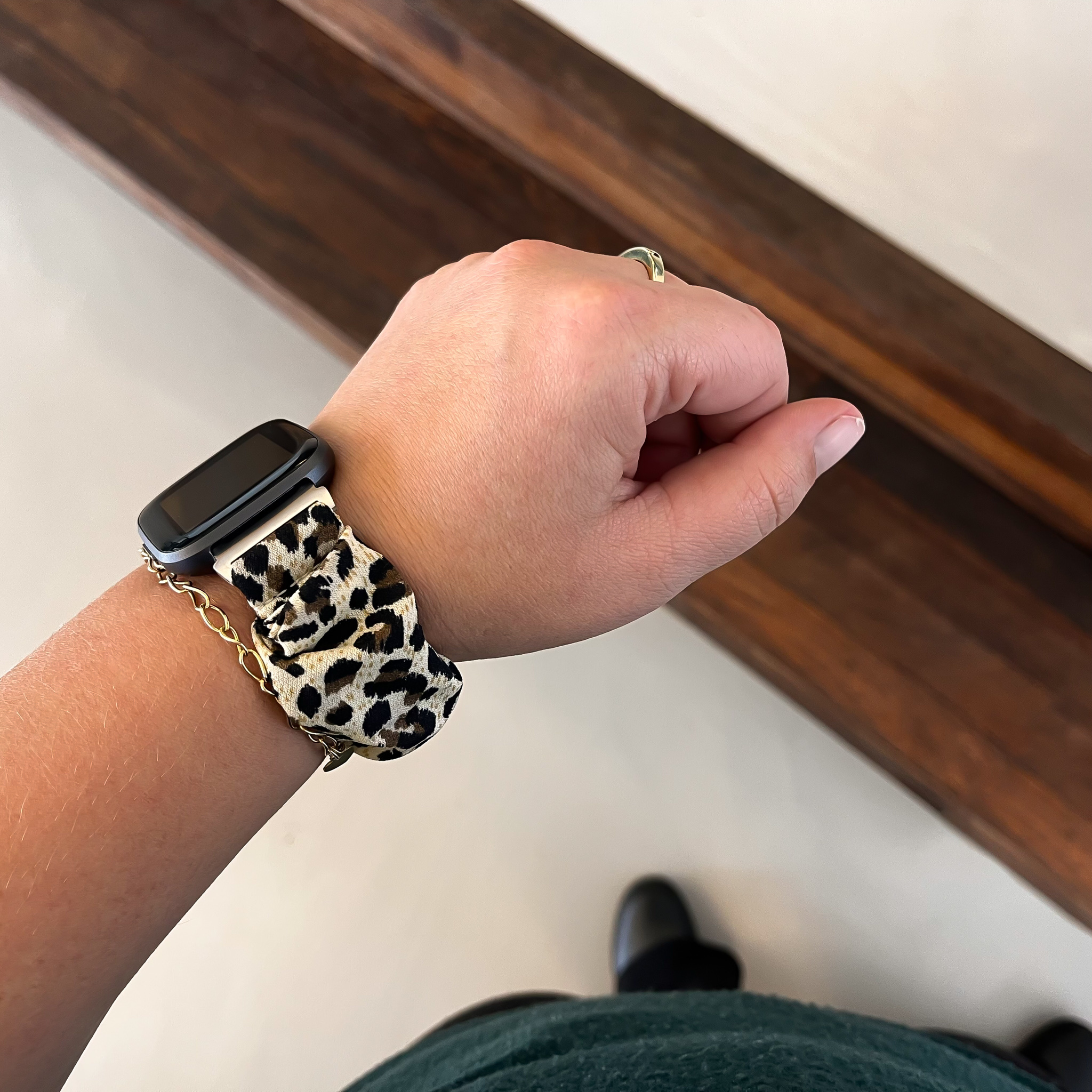 Fitbit Versa Nylon Scrunchie Armband - panther