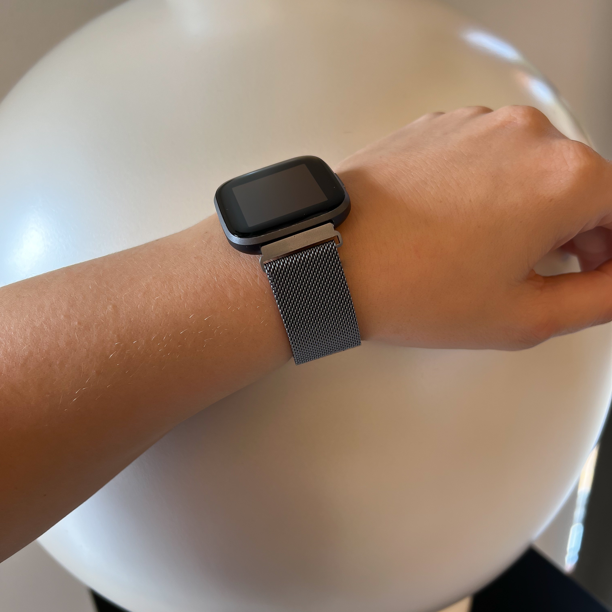 Fitbit Versa Milanaise Armband - space grey